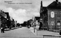 Hauptstrasse mit Gemeinde - Badeanstalt